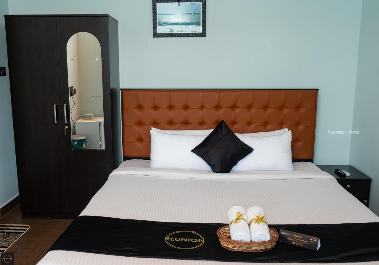 Reunion Ocean Tides Hotel Udupi Exterior photo