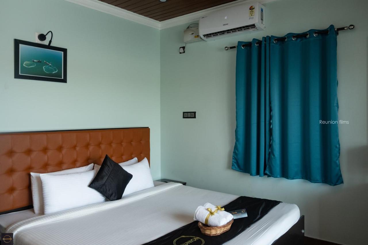 Reunion Ocean Tides Hotel Udupi Exterior photo