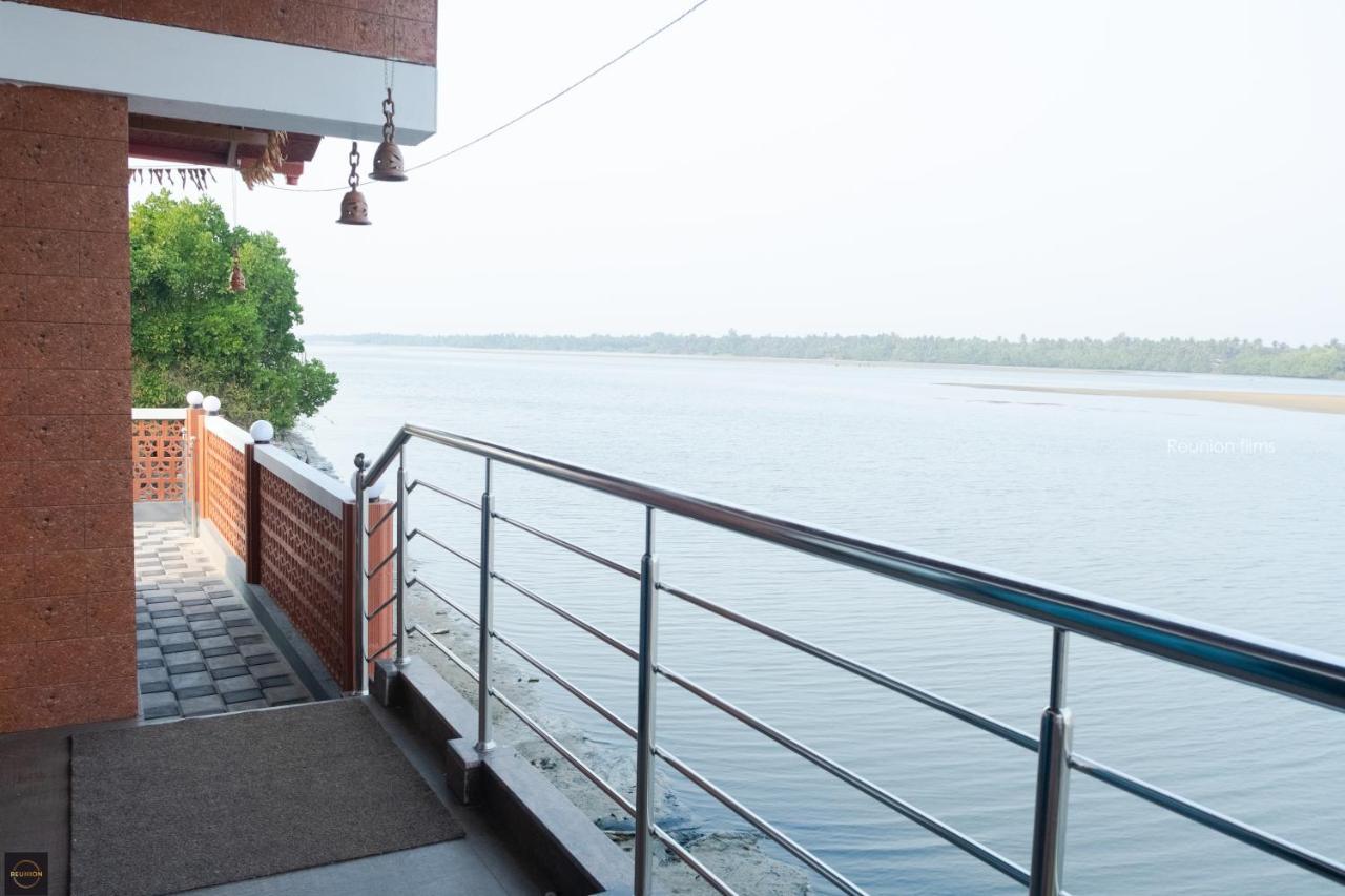 Reunion Ocean Tides Hotel Udupi Exterior photo